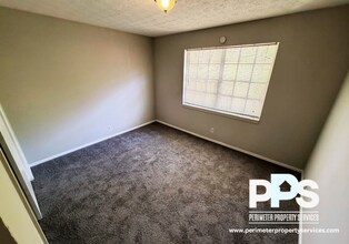 1730 Sams St in Marietta, GA - Building Photo - Building Photo