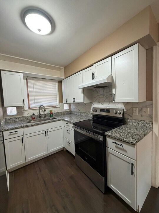 4273 Delridge Dr in Cincinnati, OH - Building Photo