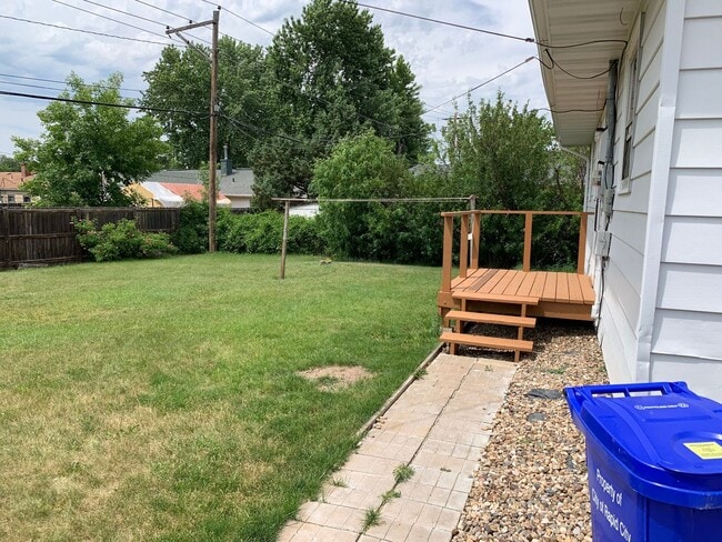 2303 Walnut Dr in Rapid City, SD - Building Photo - Building Photo