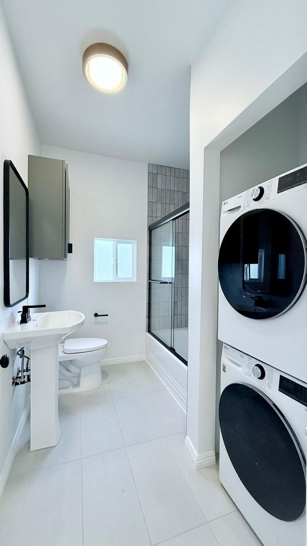 (73) The Maisel Manor