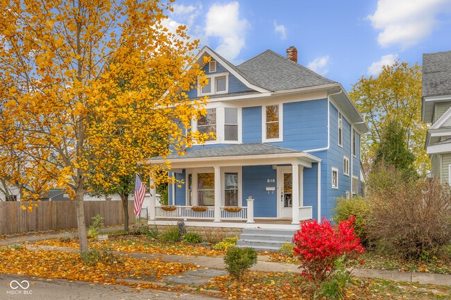 property at 818 Sycamore St