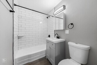 Dryden Homes- 1-21 N Dryden Pl in Arlington Heights, IL - Foto de edificio - Building Photo