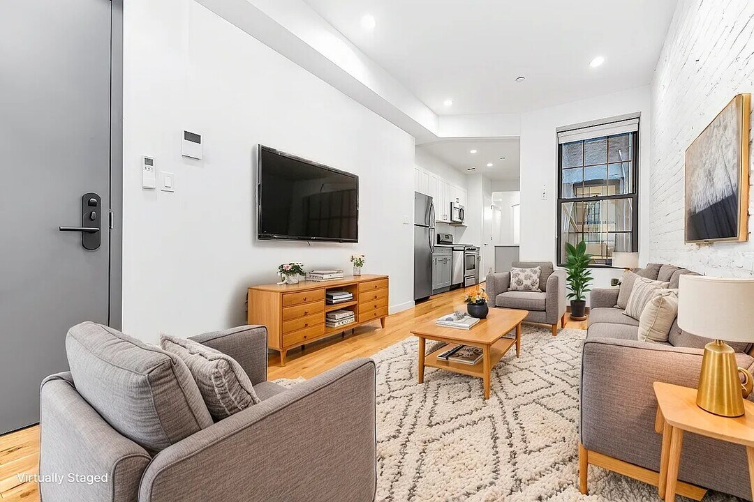 16-63 Madison St in Queens, NY - Building Photo