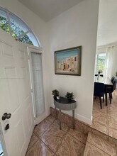 53 NE 43rd St in Miami, FL - Building Photo - Building Photo