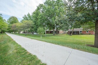 5707 NW 66th Ave in Johnston, IA - Building Photo - Building Photo