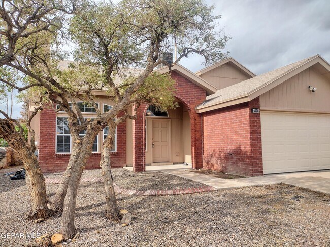 4620 Loma Linda Cir in El Paso, TX - Building Photo - Building Photo