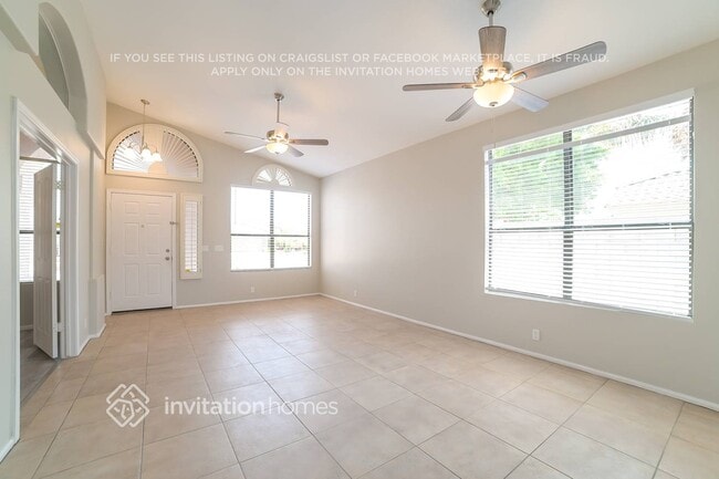 20448 N 40th Ave in Glendale, AZ - Foto de edificio - Building Photo