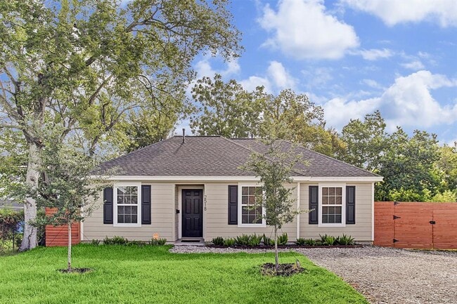 property at 2518 Staples St