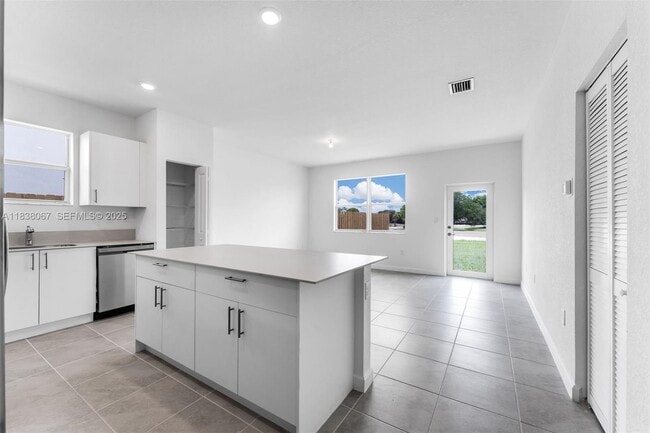 property at 2960 SE 23rd St