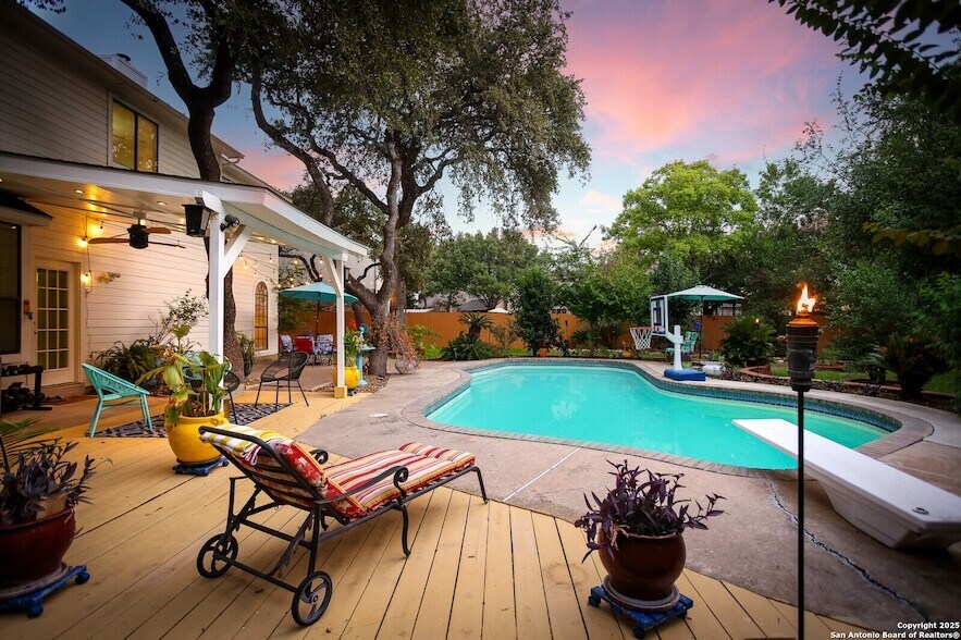 6407 Lost Arbor Cir, Unit 4223 in San Antonio, TX - Building Photo