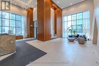 70 Annie Craig Dr in Toronto, ON - Building Photo - Building Photo