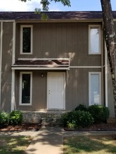 9008 Mahogany Row SE in Huntsville, AL - Building Photo - Building Photo