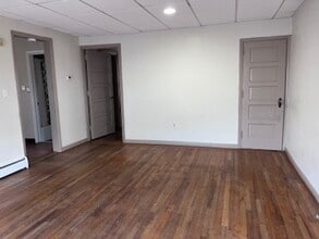 130 Main St, Unit APT B in Landisville, PA - Building Photo - Building Photo
