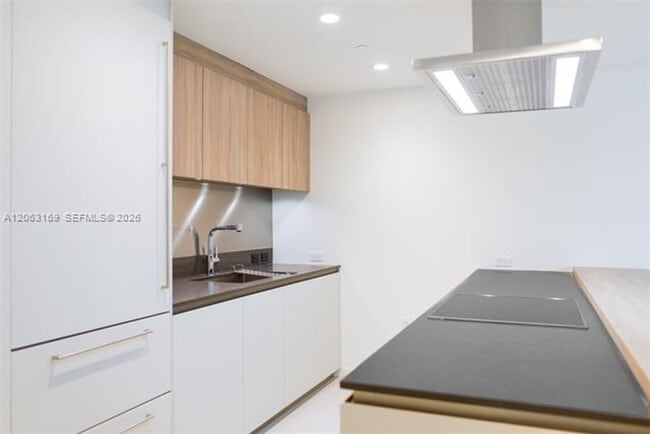 property at 1000 Brickell Plaza