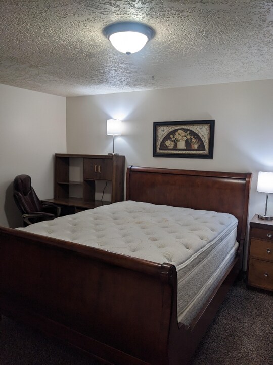 4539 S 1800 W in Roy, UT - Building Photo