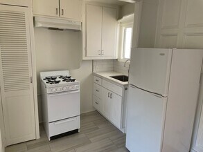 933 18th St in Santa Monica, CA - Building Photo - Building Photo