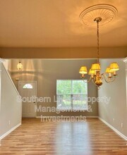 8214 Drakeview Ct in Charlotte, NC - Building Photo - Building Photo