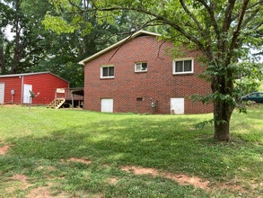 320 Wilson St in Statesville, NC - Building Photo - Building Photo