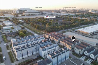 2115 Naomi St in Houston, TX - Building Photo - Building Photo