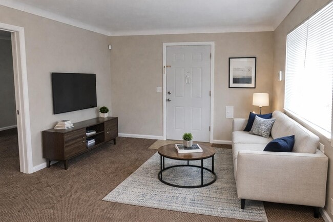 property at 2024 N Westwood Ave