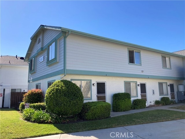 28601 Calle Del Lago