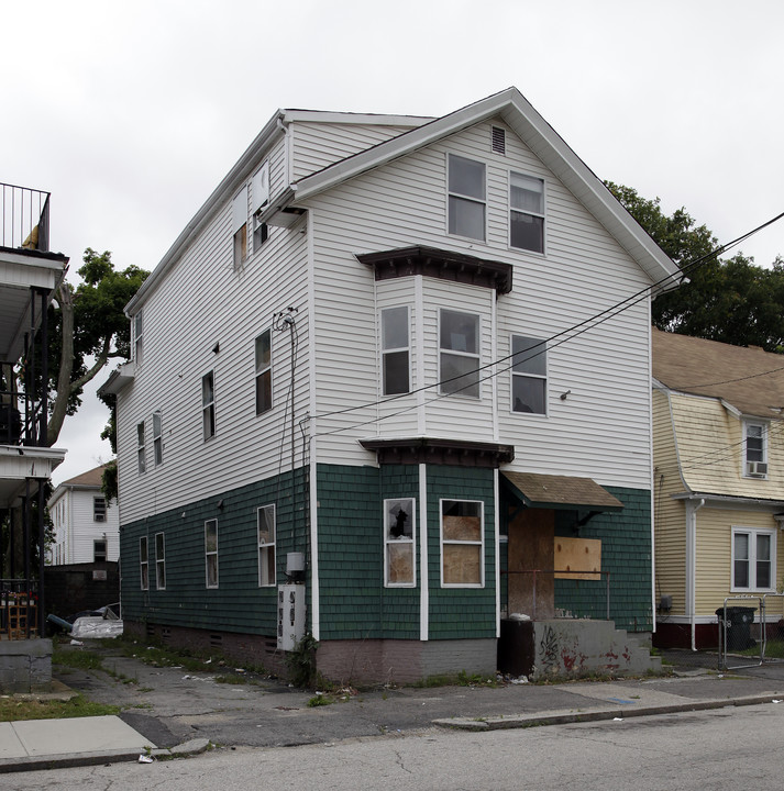 114 Waverly St in Providence, RI - Building Photo