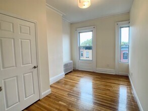 725 Garden St in Hoboken, NJ - Building Photo - Building Photo