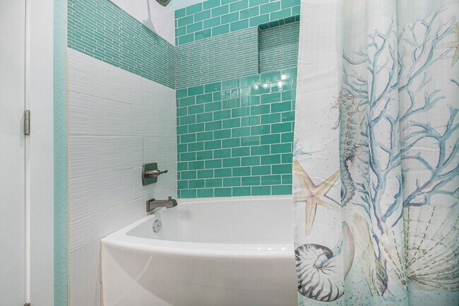 18315 Warrior Dr in Galveston, TX - Building Photo - Building Photo