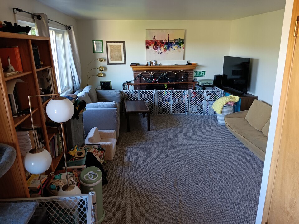 213 NW Timothy St, Unit #4 in Pullman, WA - Building Photo