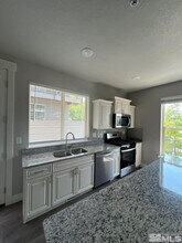 760 Bluffs Ct in Reno, NV - Building Photo - Building Photo