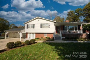 1632 Kimberly Dr in Gastonia, NC - Building Photo