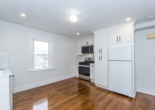 12 Foundry Ave in Waltham, MA - Building Photo - Building Photo