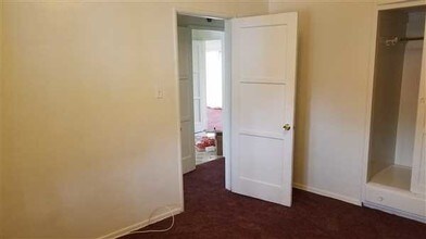 520 E Hyde Park Pl in Inglewood, CA - Building Photo - Building Photo