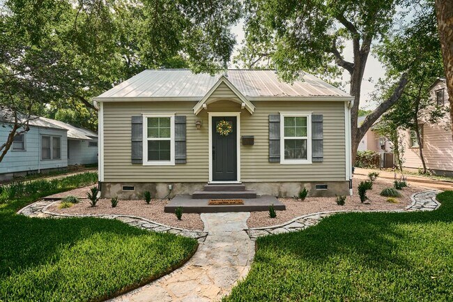 property at 3207 Lafayette Ave