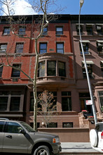 48 W 71st St in New York, NY - Building Photo - Building Photo