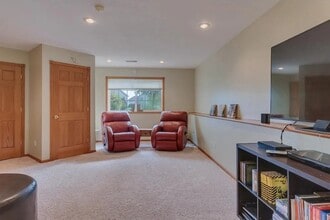 1119 Cherrywood Ct in Waite Park, MN - Building Photo - Building Photo