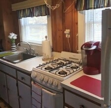 20 B Knollview Rd in Bourne, MA - Building Photo - Building Photo