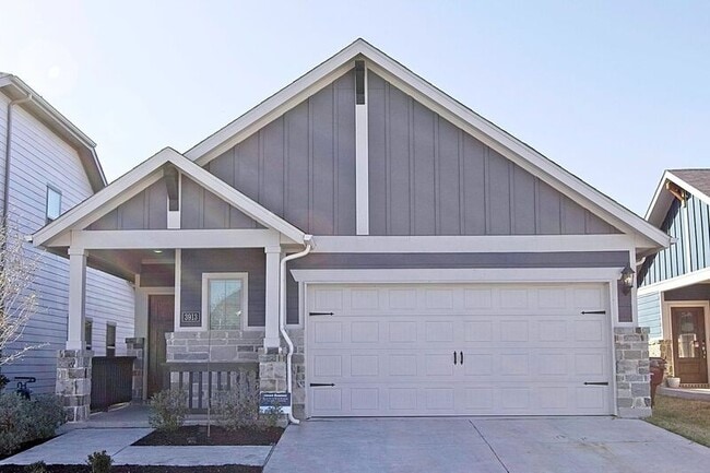 property at 3913 Murvaul Dr