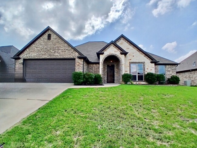 property at 7343 Kingsport Ln