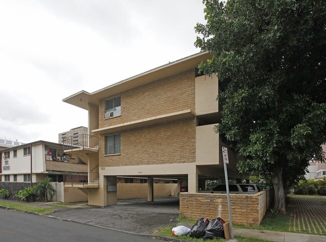 1629 Clark St in Honolulu, HI - Building Photo - Building Photo