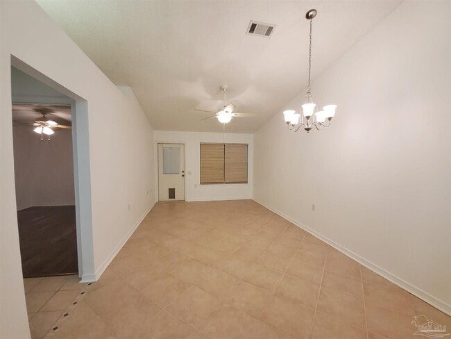 2527 Trailwood Dr in Cantonment, FL - Building Photo - Building Photo