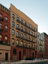 520-522 W 50th St in New York, NY - Building Photo - Building Photo