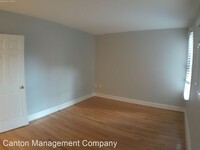 14 E Mt Vernon Pl photo'