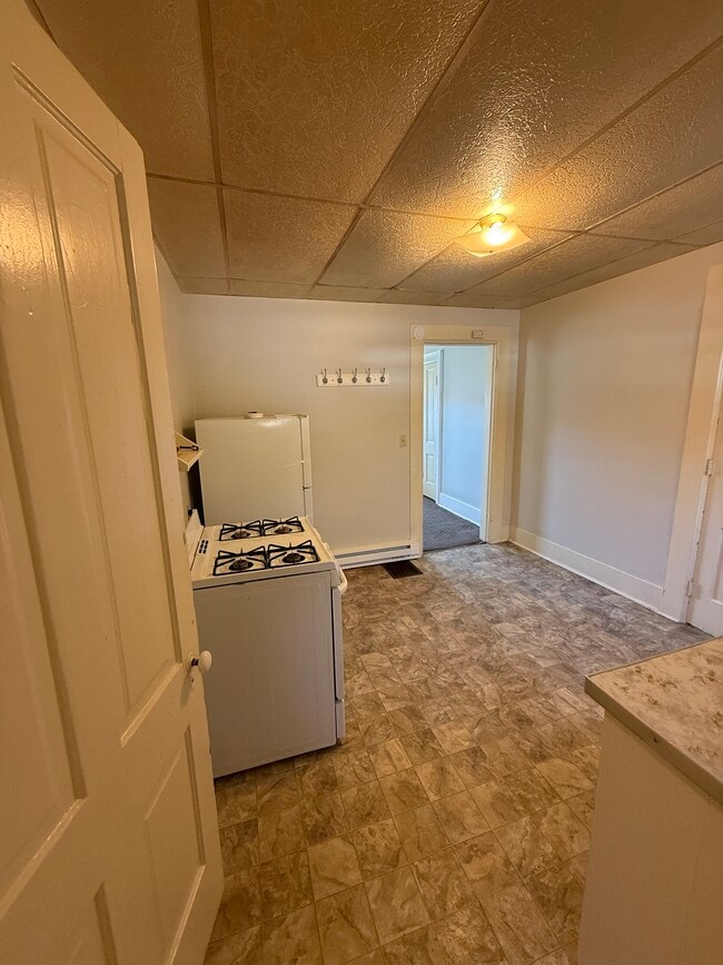 264 W Main St in Ashland, OH - Building Photo - Building Photo