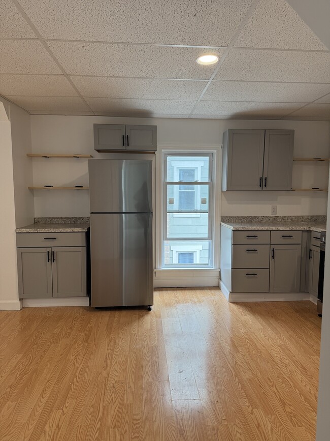 1006 Academy St, Unit 1 in Watertown, NY - Building Photo - Building Photo
