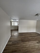 1313 SW Clontarf St in Topeka, KS - Building Photo - Building Photo