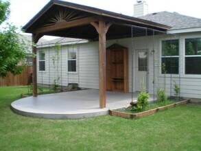 2213 Willow Dr in Little Elm, TX - Building Photo - Building Photo