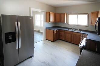1105 Wilmore Dr in Middletown, OH - Foto de edificio - Building Photo