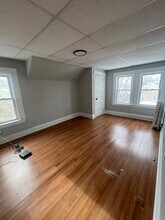 8 Davis Ave in East Orange, NJ - Foto de edificio - Building Photo