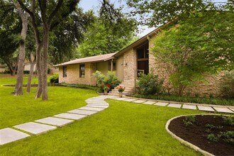 402 Bulian Ln in Austin, TX - Building Photo - Building Photo